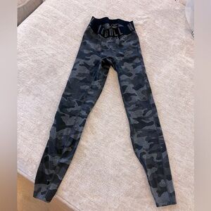Nobull Camo Compression Leggings for men size M